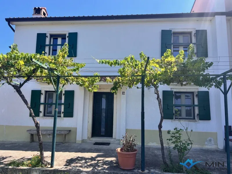 A house with a large garden in the vicinity of Umag - Umag – 2