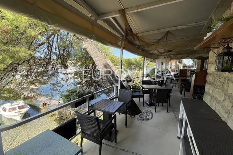 Üzlethelyiség Cavtat – 3