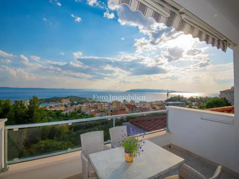 Beautiful villa with a pool and a panoramic view of the sea – 2