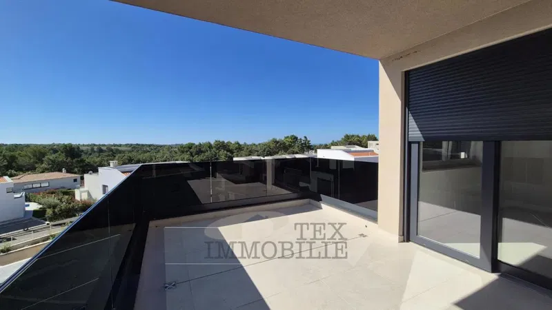 Penthouse in a great location near the sea V2C3 – 3