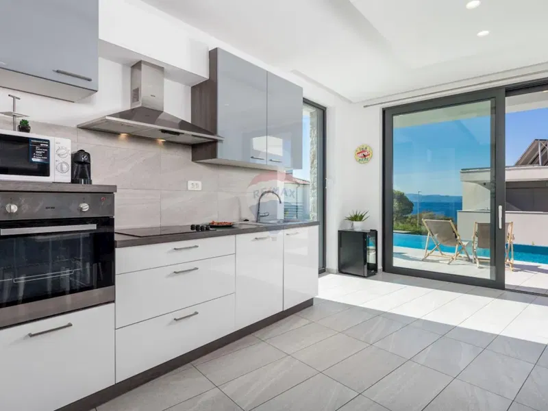 House Kostrena, 330m2 – 2