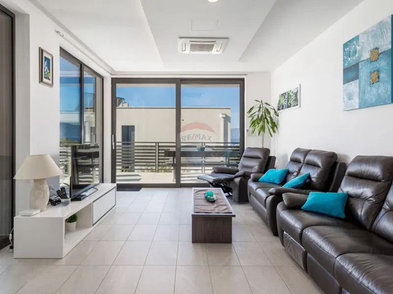 House Kostrena, 330m2 – 3