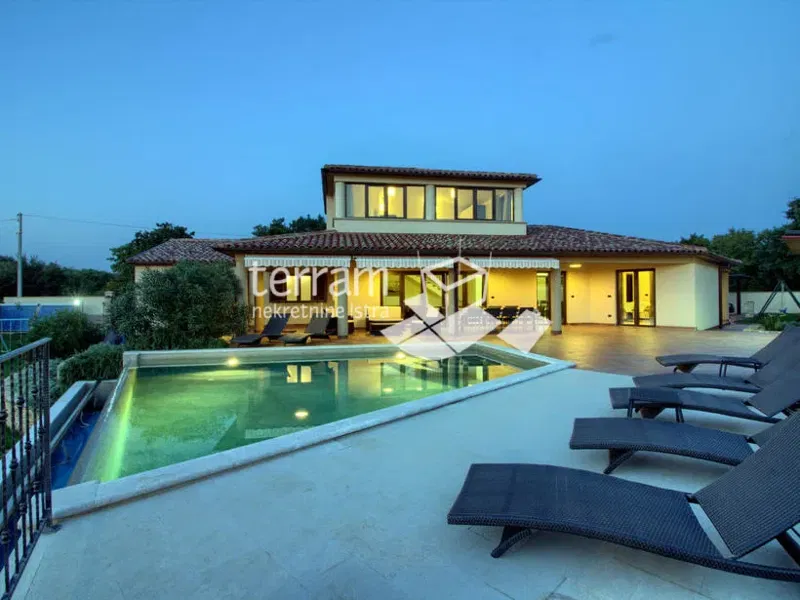 Istria, Ližnjan, Šišan, house with pool, 270m2, 4 bedrooms, furnished!! Sale – 2