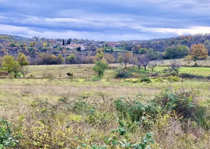 Building land 857 m2 in the center of Istria, for the construction of a villa with a swimming pool, Karojba, Istria – 3