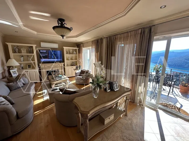 RABAC! Luksusowy dom z wieloma jednostkami mieszkalnymi i magicznym panoramicznym widokiem na morze – 2