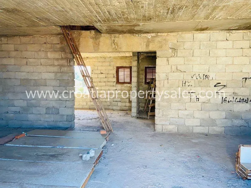 Brac, apartments for sale, 620.000 € - 690.000 € – 2