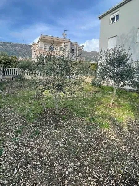 Kaštel Stari, casa indipendente 414m2 con cortile di 500m2 e garage, vista – 2