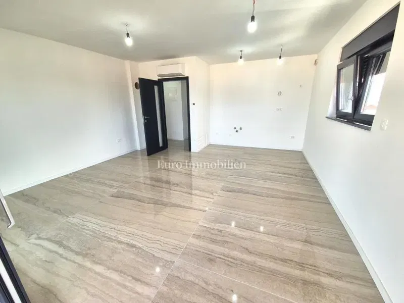 Apartment with a beautiful view of the sea in Malinska – 3