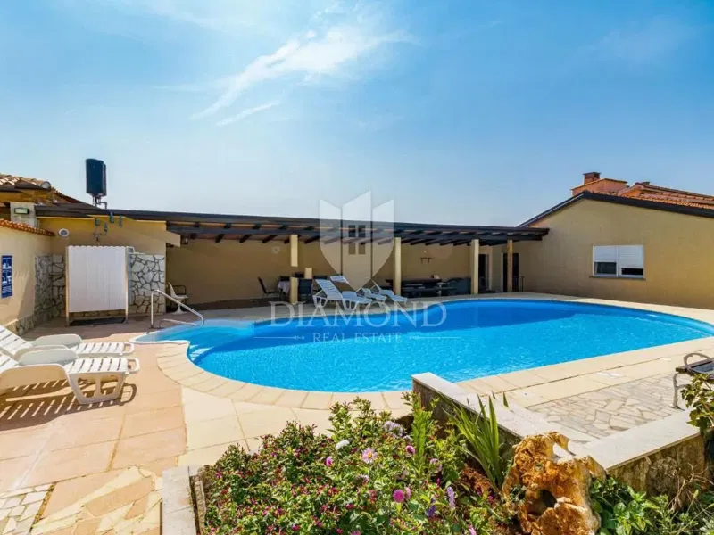 Parenzo, condominio con piscina e ampio giardino! – 3