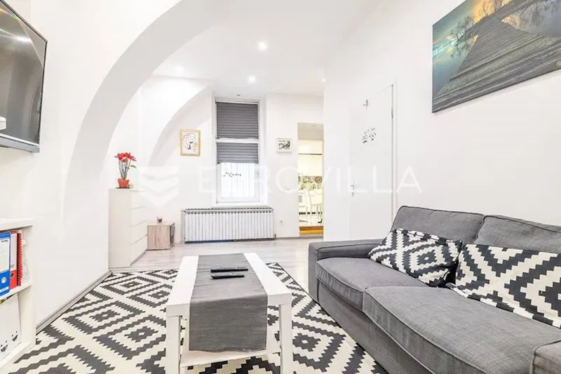 Zagreb, Donji Grad, Ilica multi-room apartment NKP 191 m2 – 2