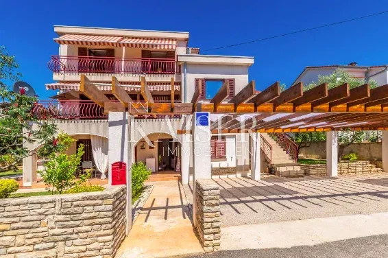 Island of Krk, Pinezići - detached house 410m2 – 2
