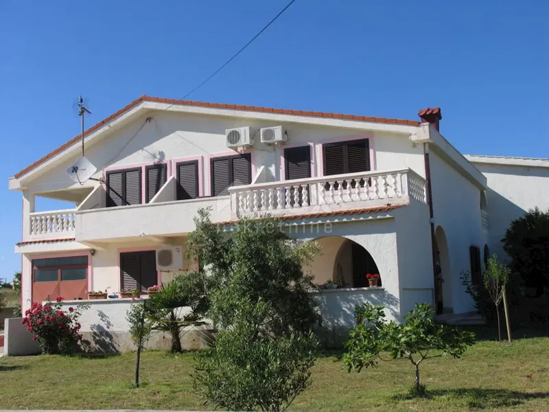 Casa Povljana, 896m2 – 2