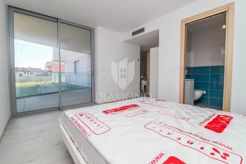 Rovinj, spacious apartment in a new building in a top location – 2