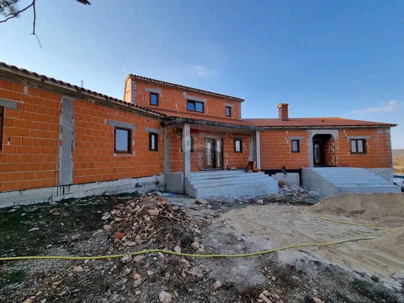 House Rovinjsko Selo, Rovinj, 450m2 – 2