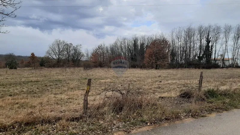 Building plot Tinjan, 2.737m2 – 2
