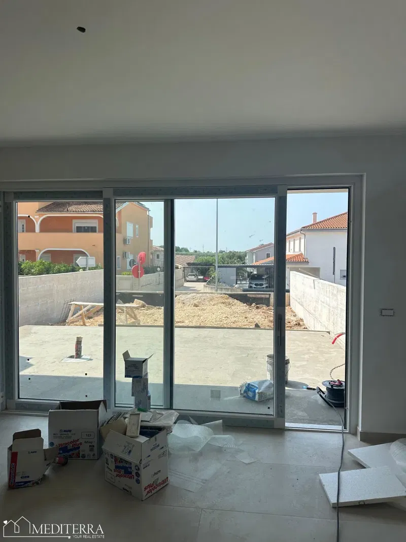 Casa a schiera con tre camere da letto in posizione tranquilla, Novigrad, Istria – 2