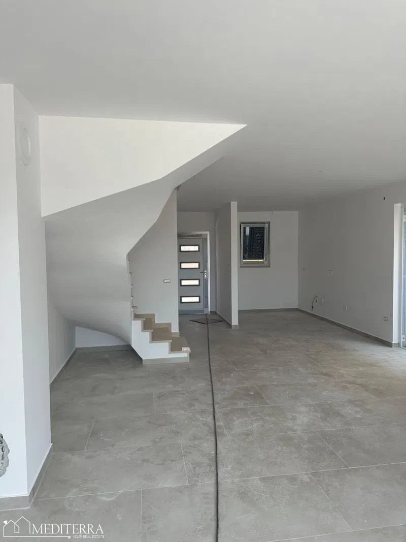 Casa a schiera con tre camere da letto in posizione tranquilla, Novigrad, Istria – 3