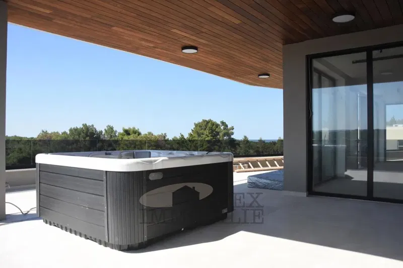 Appartamento esclusivo al secondo piano vicino al mare, 211,81 m2 – 2
