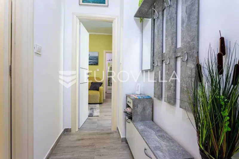 Tribunj (Vodice), house for living and vacation, 400 m2 – 3