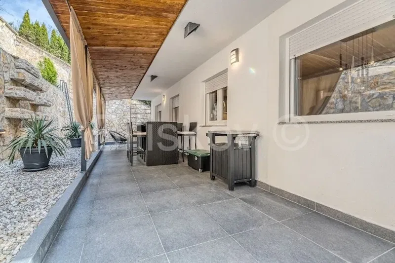 For sale, Zagreb, Vrapče, three-room apartment, terrace – 3