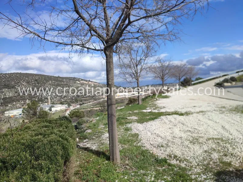 Участок Brač – 2
