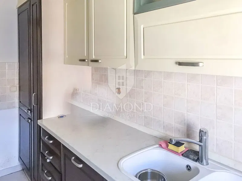 Poreč, fantastic spacious apartment 800 m from the sea! – 3
