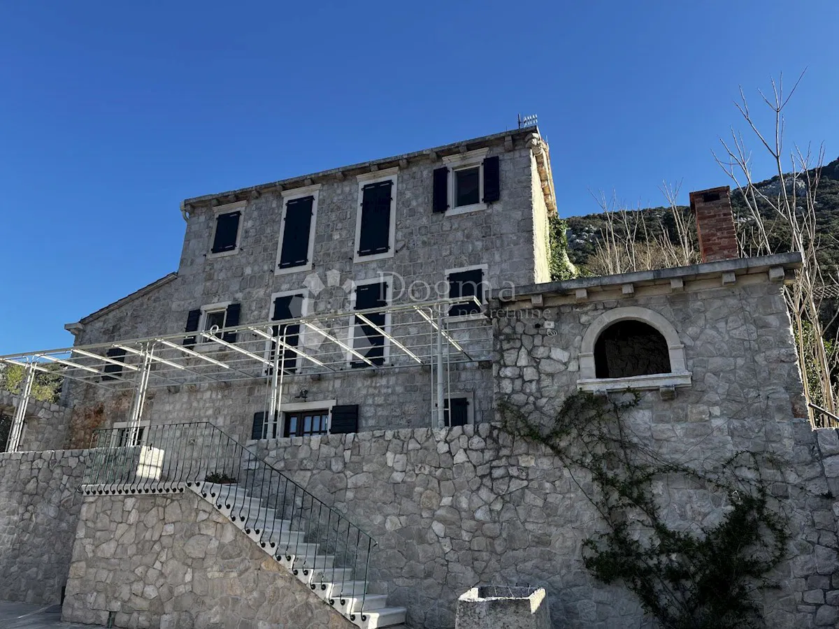 Dom Trpanj, 320m2