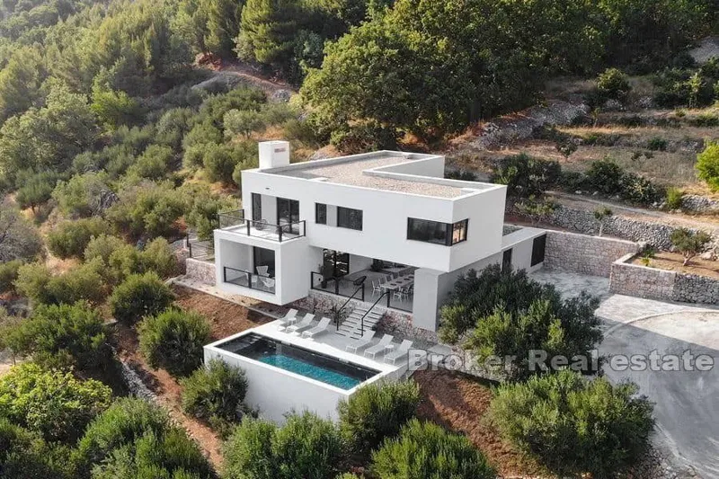 Unique villa with a sea view – 2