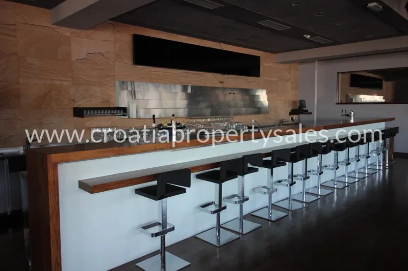 Hvar, office space for sale, 1.290.000 € – 3