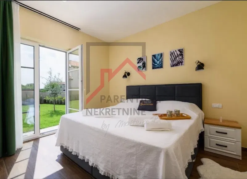 Rovinj, surroundings, newly built house with studio apartment – 3