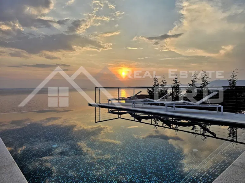 Split properties - Imposing villa with a beautiful sea view, vicinity of Split, for sale – 3
