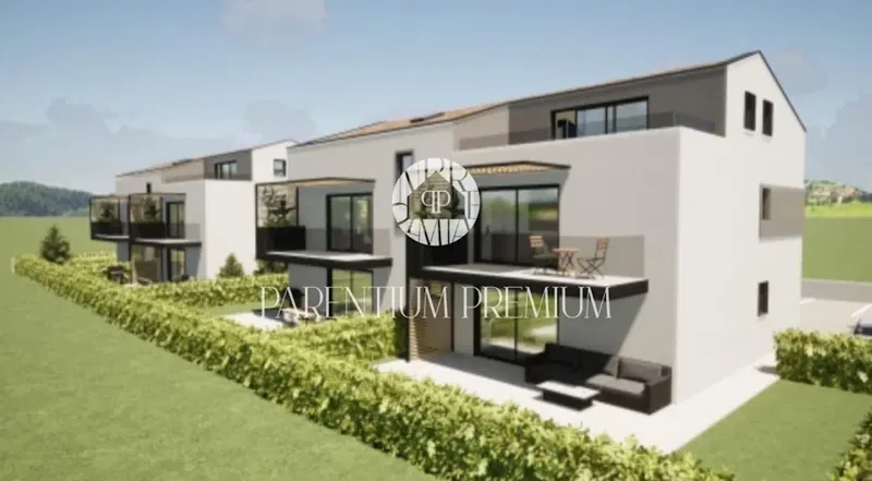 Modern penthouse with a spacious terrace near the beach – 3