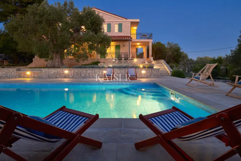 Villas Pag, 290m2 – 3