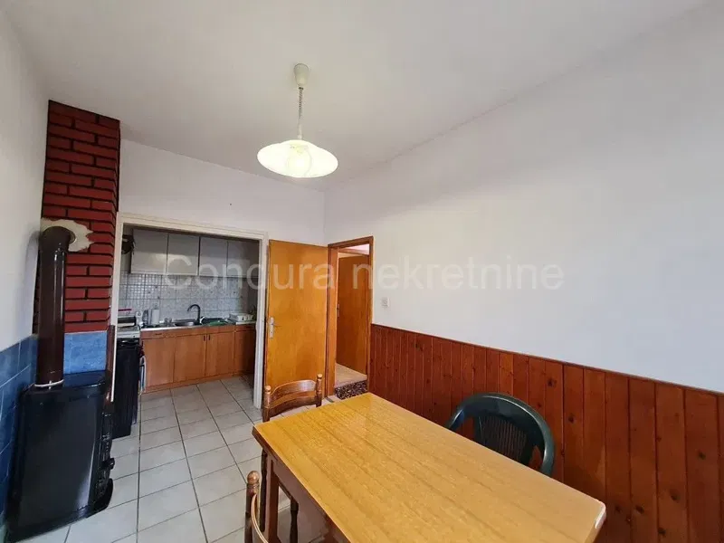Vrsi - a house in the center of town with a spacious yard – 2