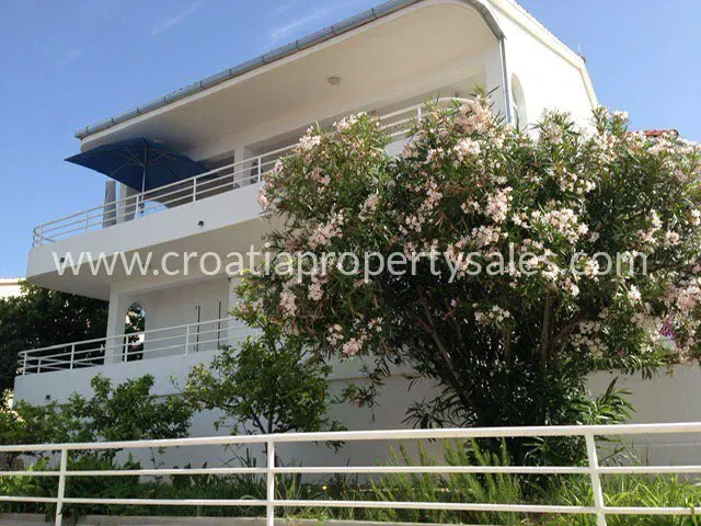 Trogir/Ciovo, house for sale, 930.000 € – 2