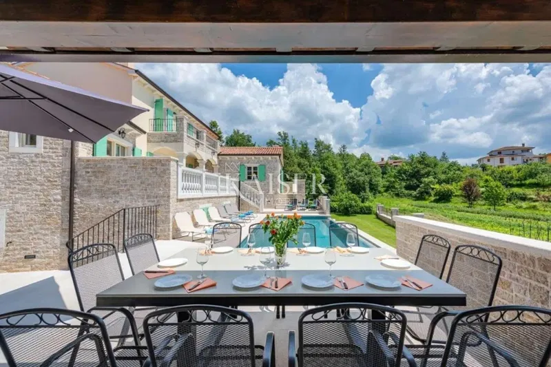 Villas Lovrin, Pazin - Okolica, 340m2 – 3