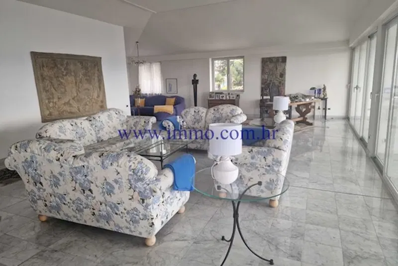 VILLA WITH PANORAMIC VIEW AT FIRST ROW TO SEA – 2