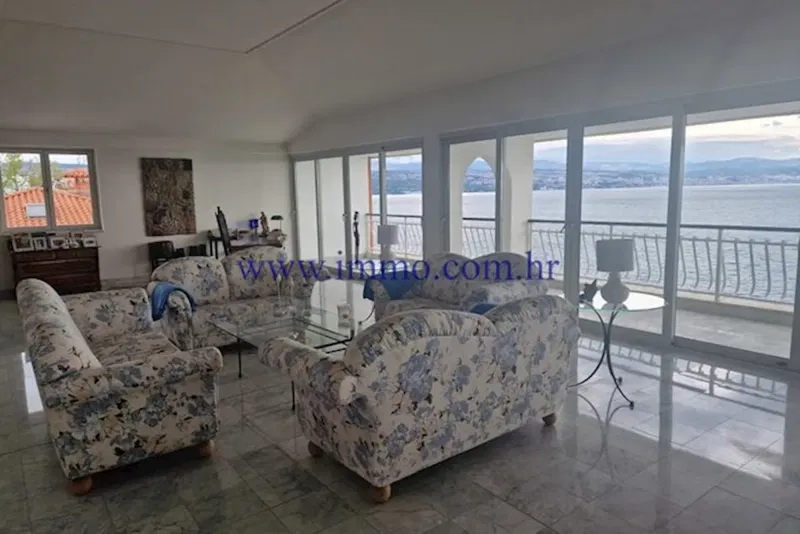 VILLA WITH PANORAMIC VIEW AT FIRST ROW TO SEA – 3