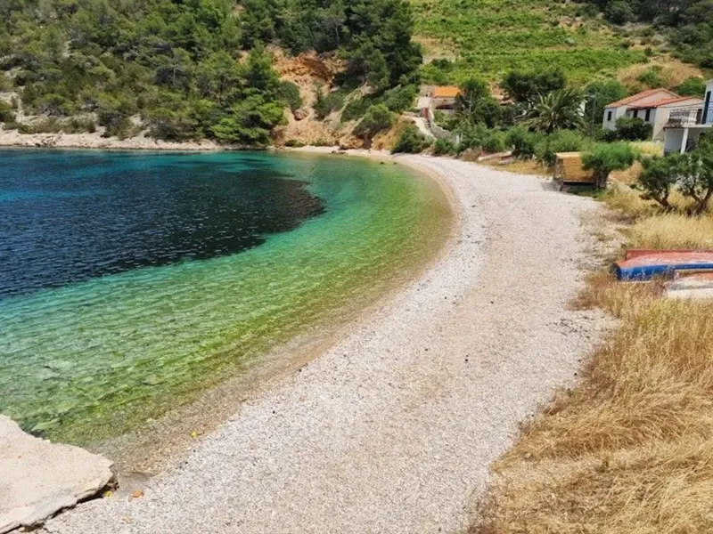 Building land next to Stiniva beach on the island of Hvar – 2