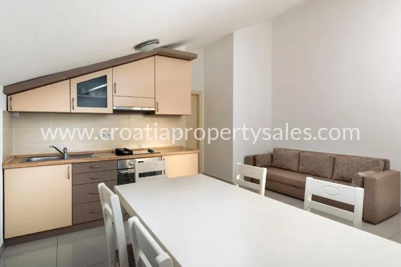 Rogoznica, house for sale, 650.000 € – 2