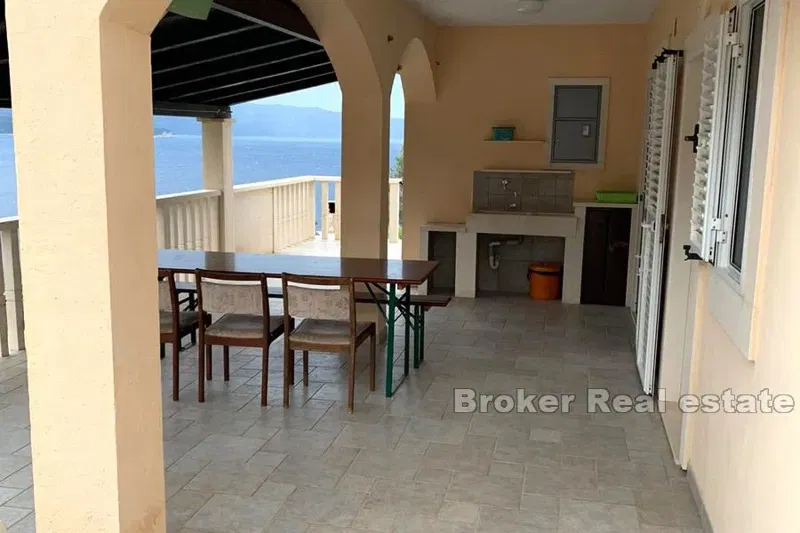 House with a spacious garden near the sea – 3