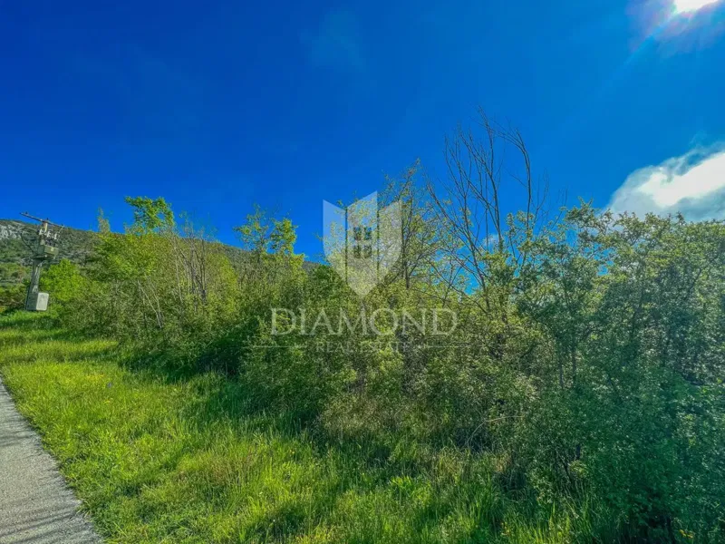 Oprtalj surroundings, land in a quiet location – 3