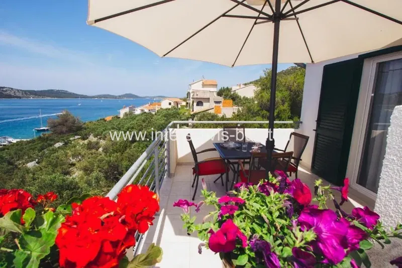 .::: Beautiful house with 4 apartments on the island of Kaprije :::. – 3