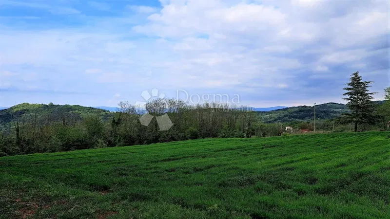 Terreno Rakotule, Karojba, 1.942m2 – 2