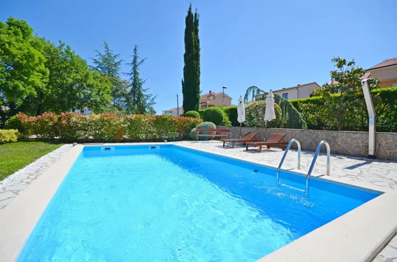 Island of Krk, Malinska, Unique villa with park and swimming pool in a great location, for sale – 3