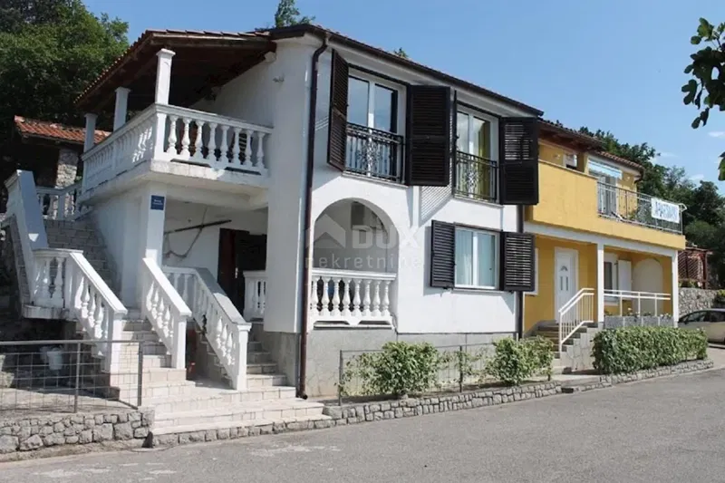 SENJ, SVETI JURAJ - Beautiful apartment house, first row from the sea – 2