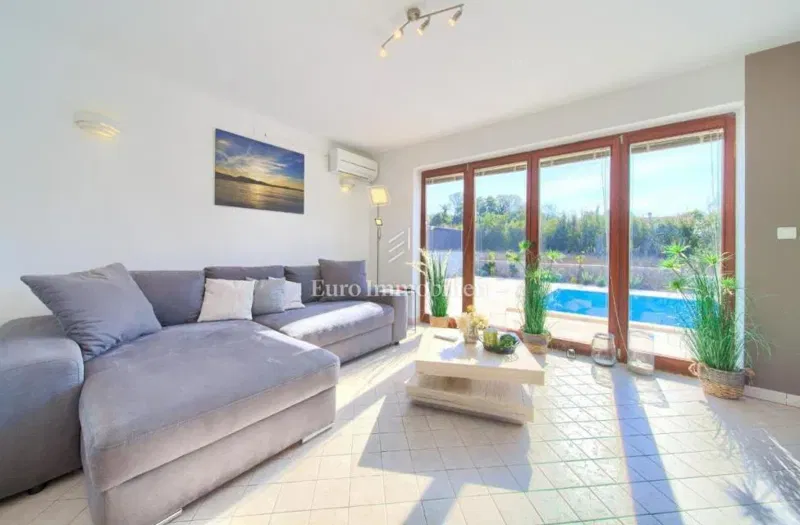 Beautiful villa with pool, near Malinska – 3