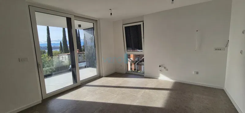 Krk Island, Omišalj, first-floor apartment with sea view, yard, 170 m from the sea, for sale – 3