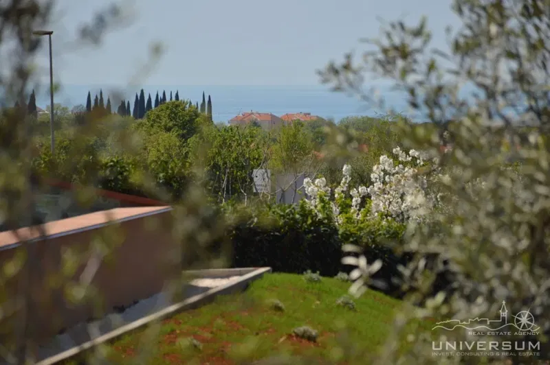 Modern villa with sea view in Novigrad – 3