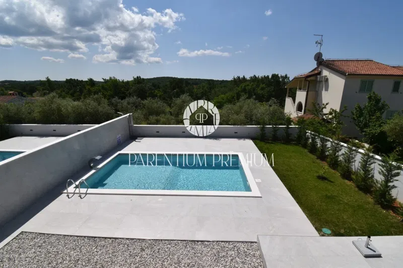 Modern semi-detached house with swimming pool – 3